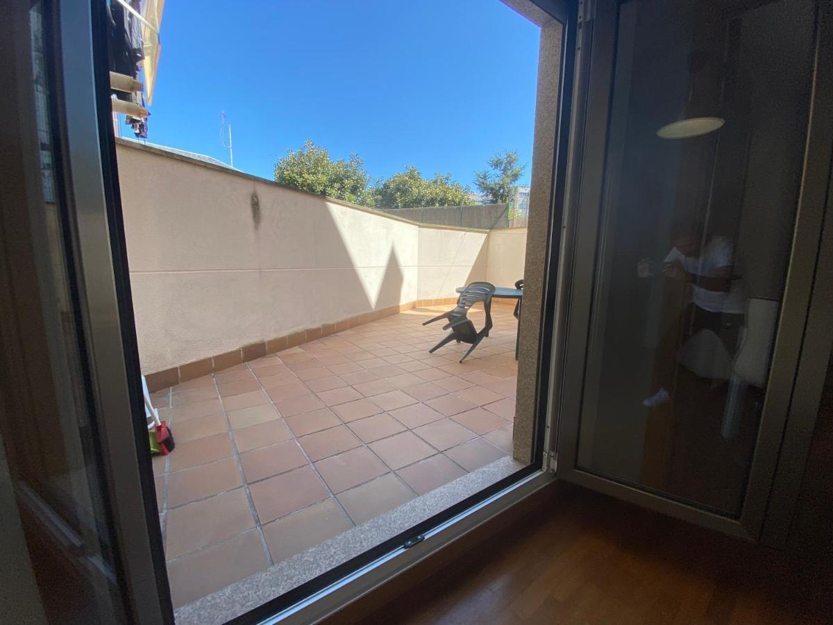 Apartamento A 5 Min Caminando De La Playa Sta. Cristina, أوليروس المظهر الخارجي الصورة
