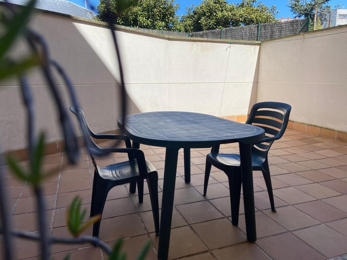 Apartamento A 5 Min Caminando De La Playa Sta. Cristina, أوليروس المظهر الخارجي الصورة